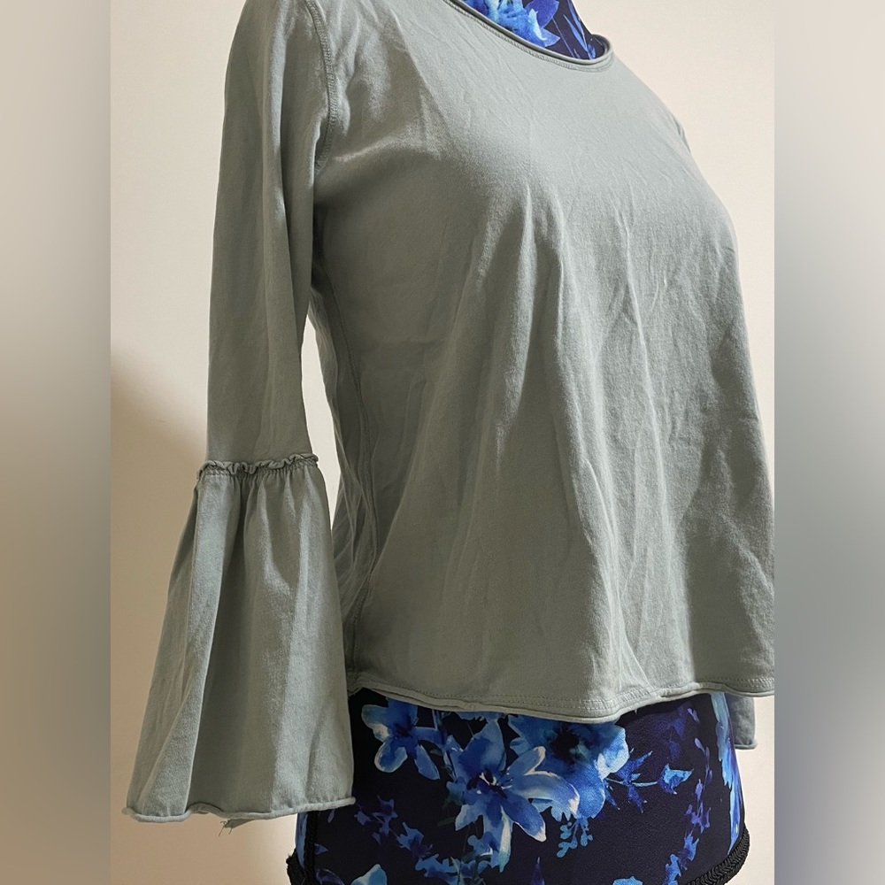 Abercrombie & Fitch Top